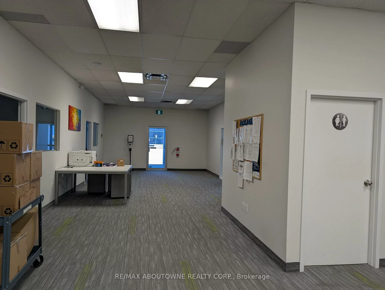 1273, North Service, 1014 - QE Queen Elizabeth, Oakville