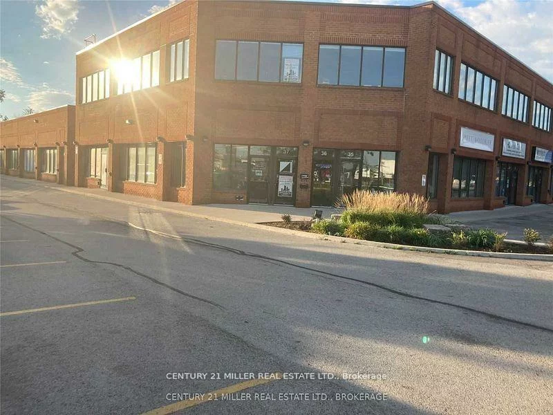 1200, Speers, 1014 - QE Queen Elizabeth, Oakville