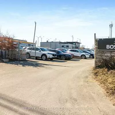 2479, Beryl, 1014 - QE Queen Elizabeth, Oakville