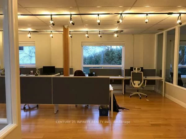 323, Kerr, 1002 - CO Central, Oakville