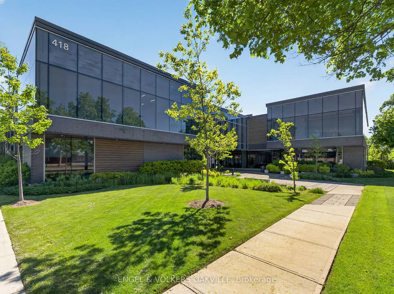 418, Iroquois Shore, 1014 - QE Queen Elizabeth, Oakville