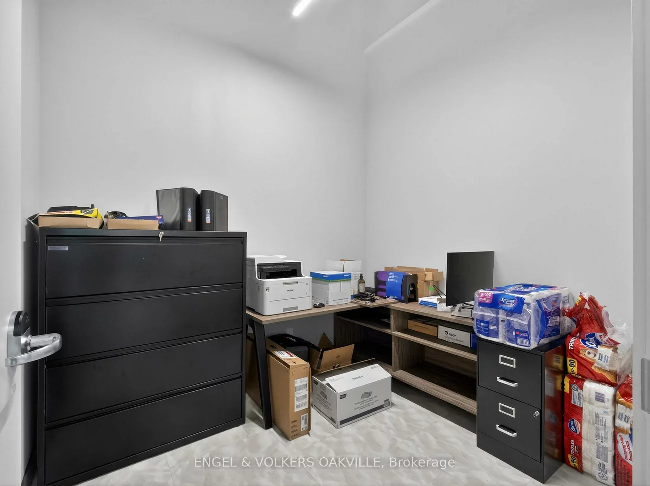 418, Iroquois Shore, 1014 - QE Queen Elizabeth, Oakville
