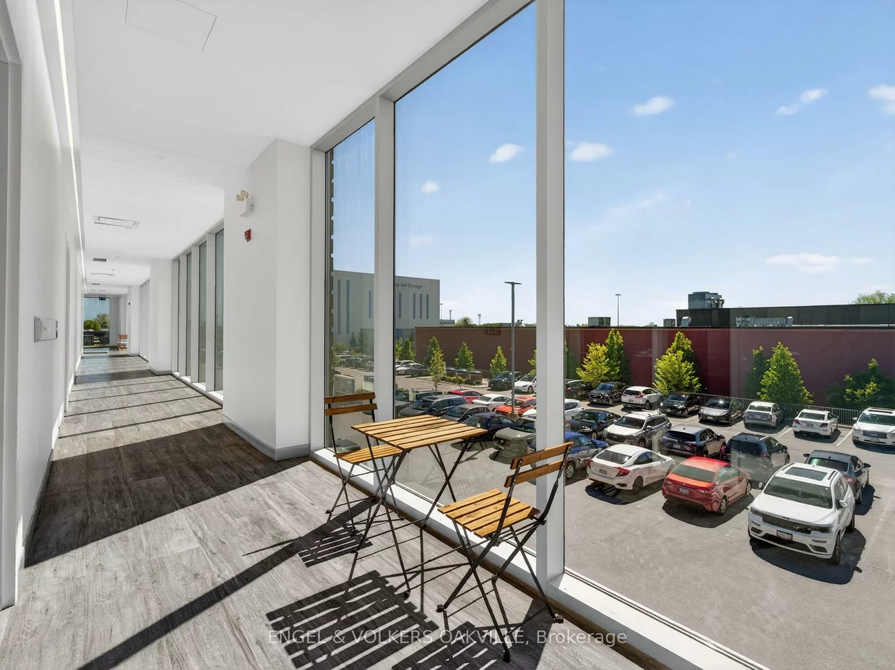 418, Iroquois Shore, 1014 - QE Queen Elizabeth, Oakville