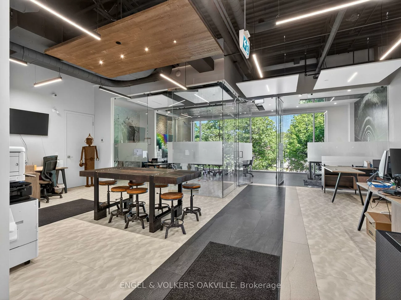 418, Iroquois Shore, 1014 - QE Queen Elizabeth, Oakville