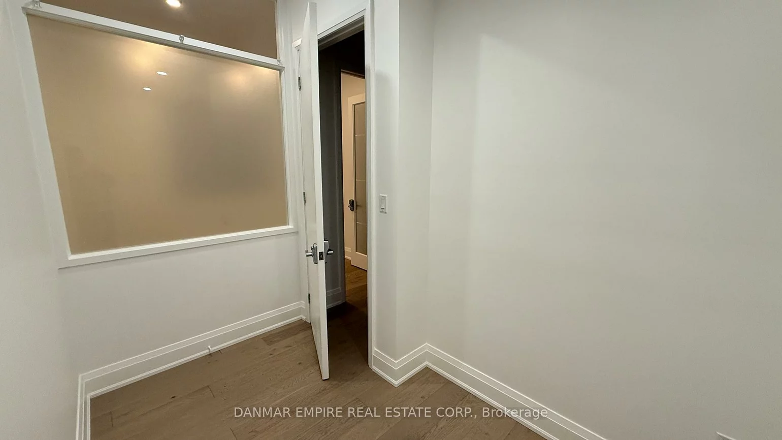 2380, Bristol, 1021 - WP Winston Park, Oakville