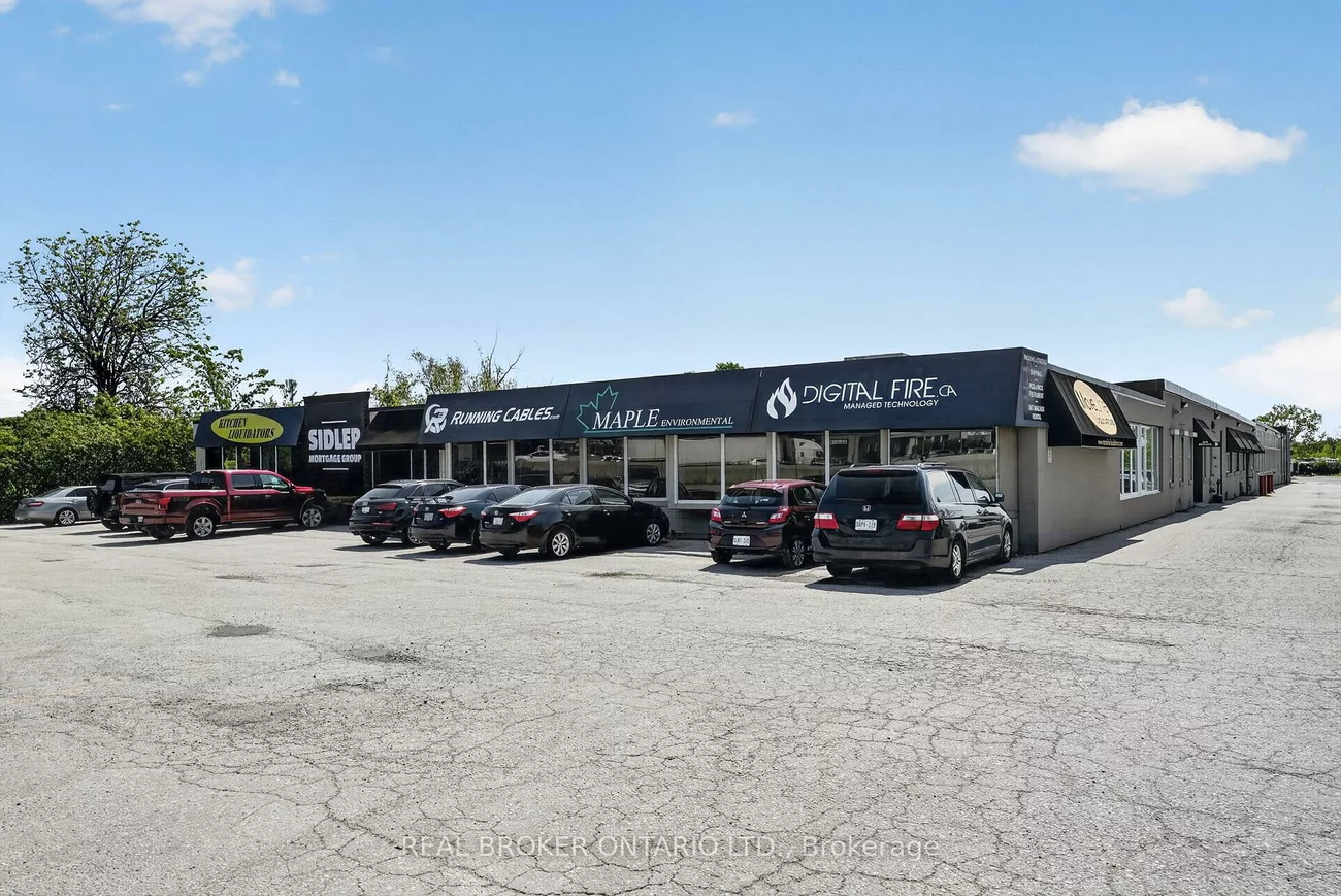 482, S Service, 1014 - QE Queen Elizabeth, Oakville
