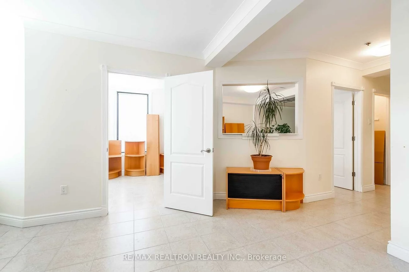 2861, Sherwood Heights, 1021 - WP Winston Park, Oakville
