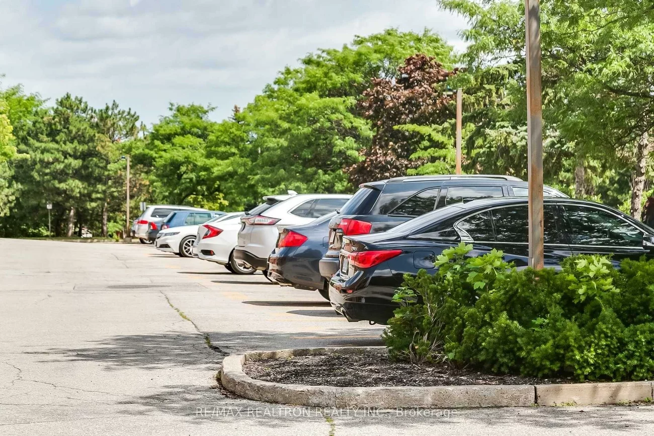 2861, Sherwood Heights, 1021 - WP Winston Park, Oakville