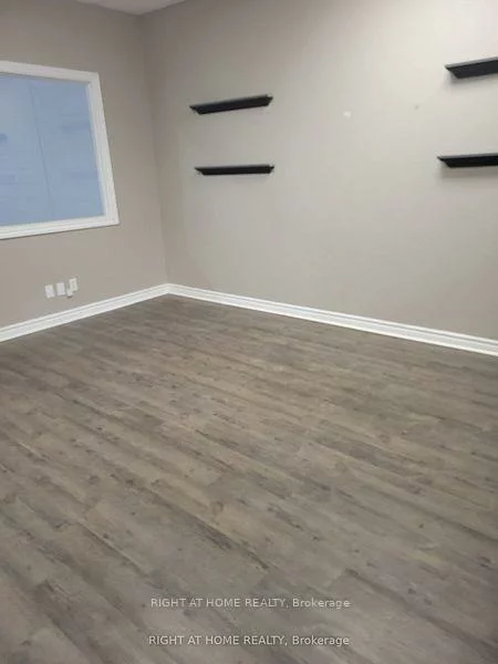 2416, Wyecroft, 1014 - QE Queen Elizabeth, Oakville