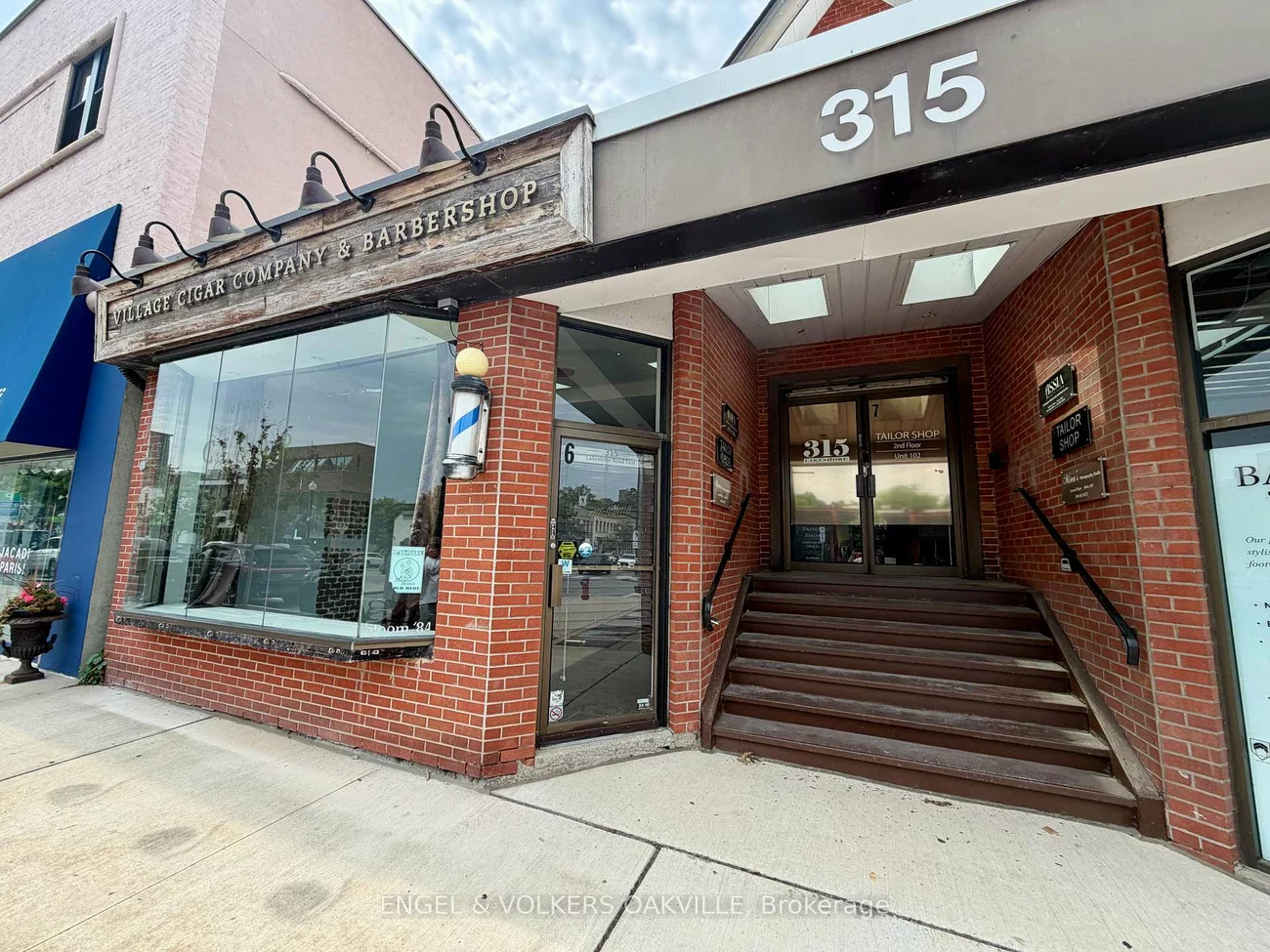 315A, Lakeshore, 1013 - OO Old Oakville, Oakville