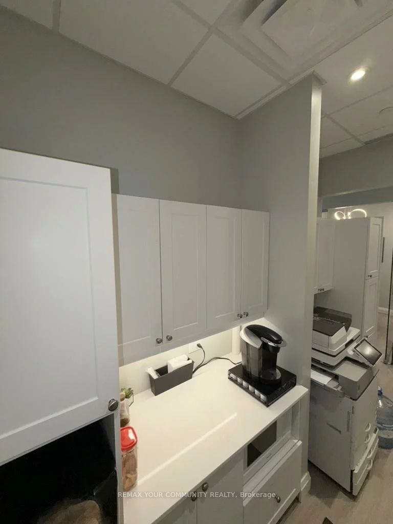 3465, Rebecca, 1014 - QE Queen Elizabeth, Oakville