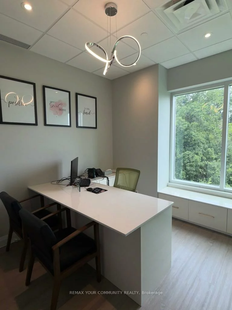 3465, Rebecca, 1014 - QE Queen Elizabeth, Oakville