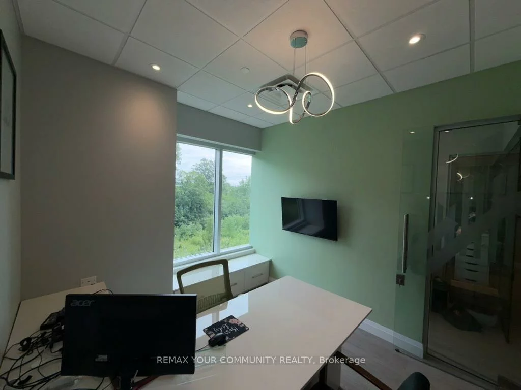 3465, Rebecca, 1014 - QE Queen Elizabeth, Oakville