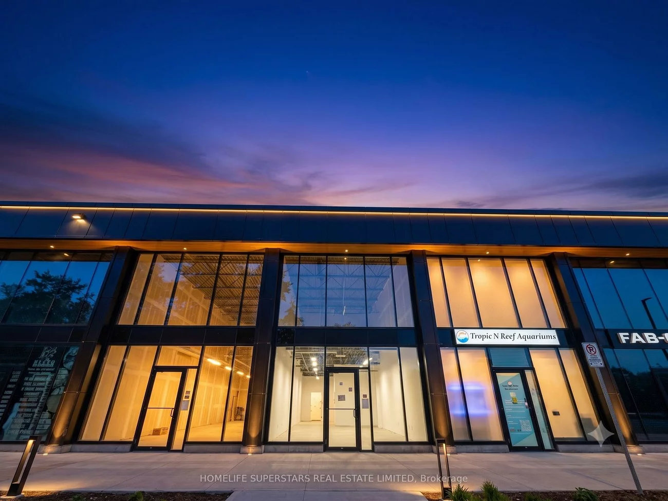 530, Speers, 1014 - QE Queen Elizabeth, Oakville
