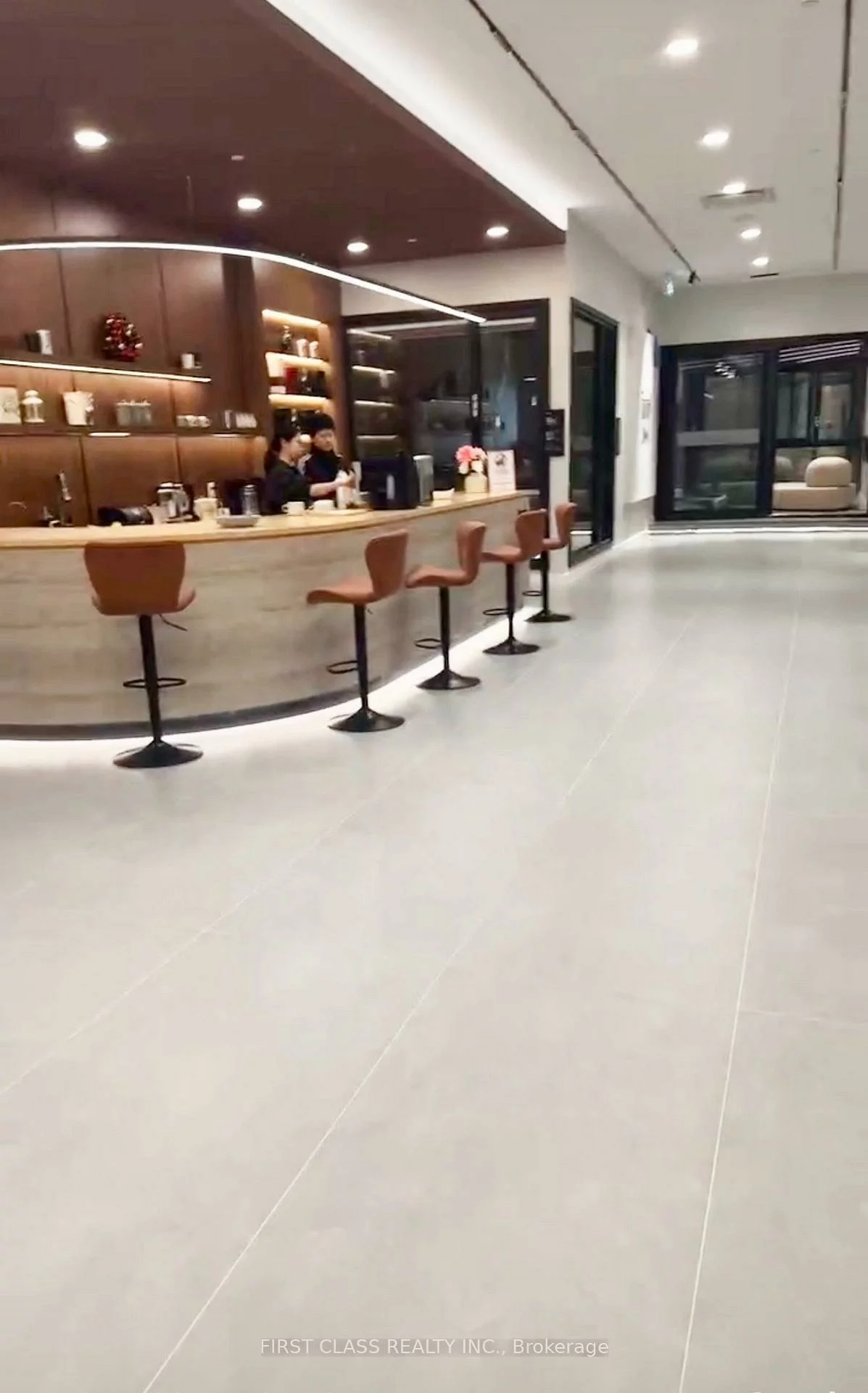 1030, Speers, 1014 - QE Queen Elizabeth, Oakville