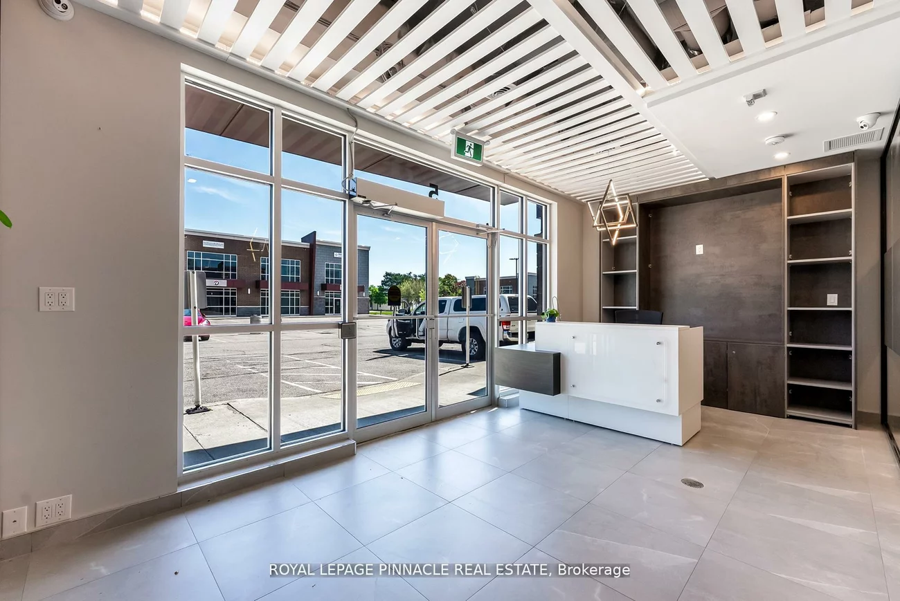 233, Speers, 1014 - QE Queen Elizabeth, Oakville