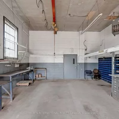 1505, Speers, 1017 - SW Southwest, Oakville