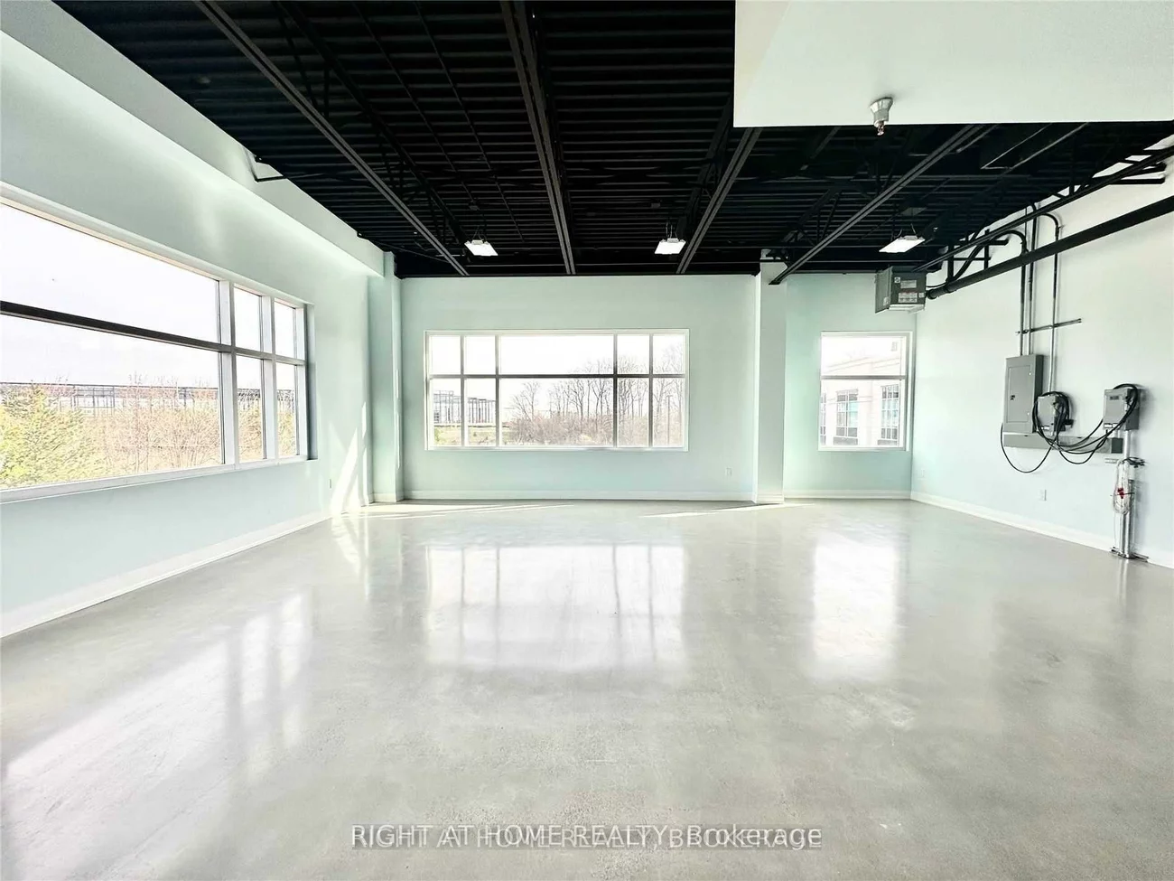 3485, Rebecca, 1014 - QE Queen Elizabeth, Oakville
