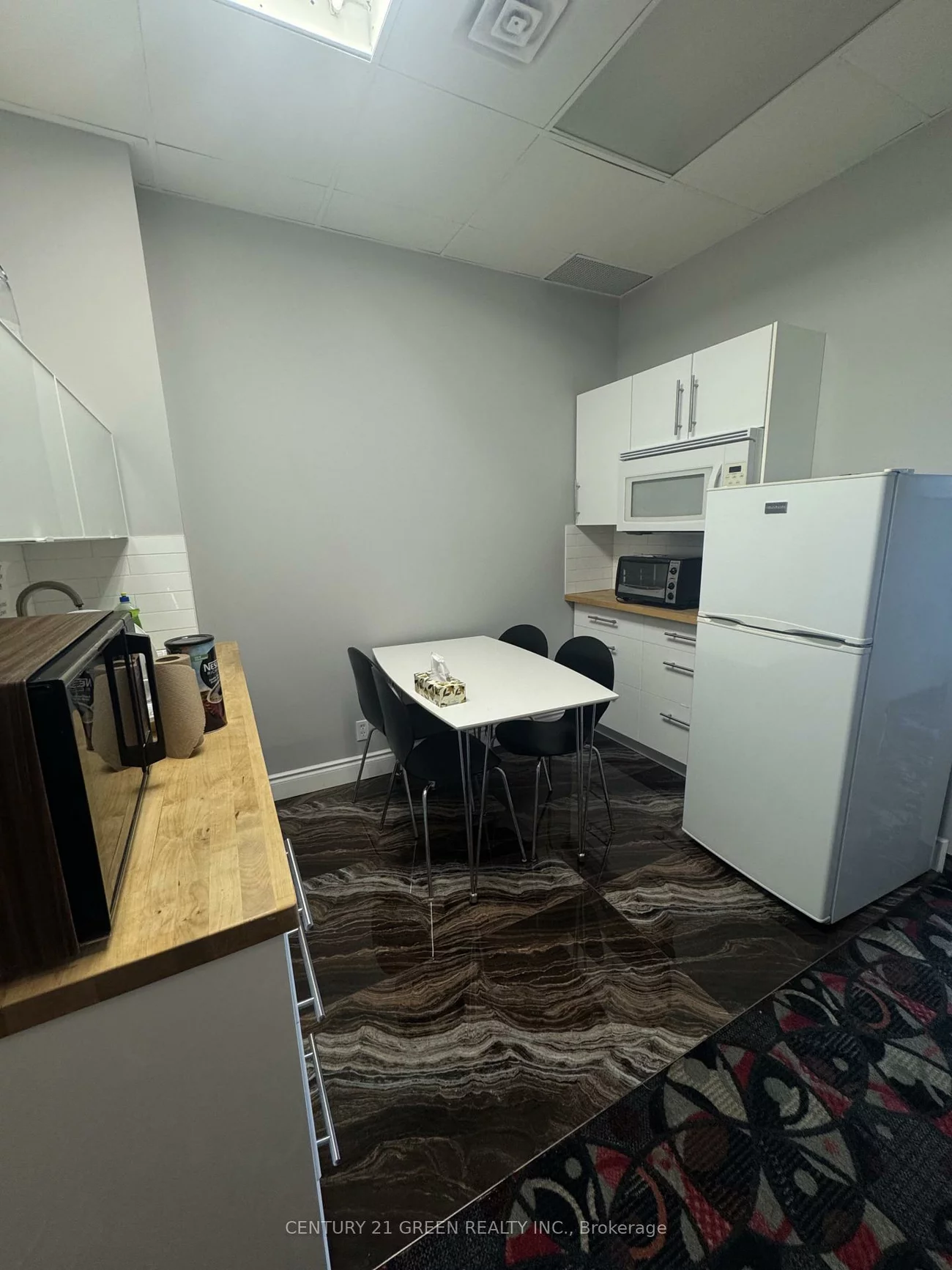 250, Wyecroft, 1014 - QE Queen Elizabeth, Oakville