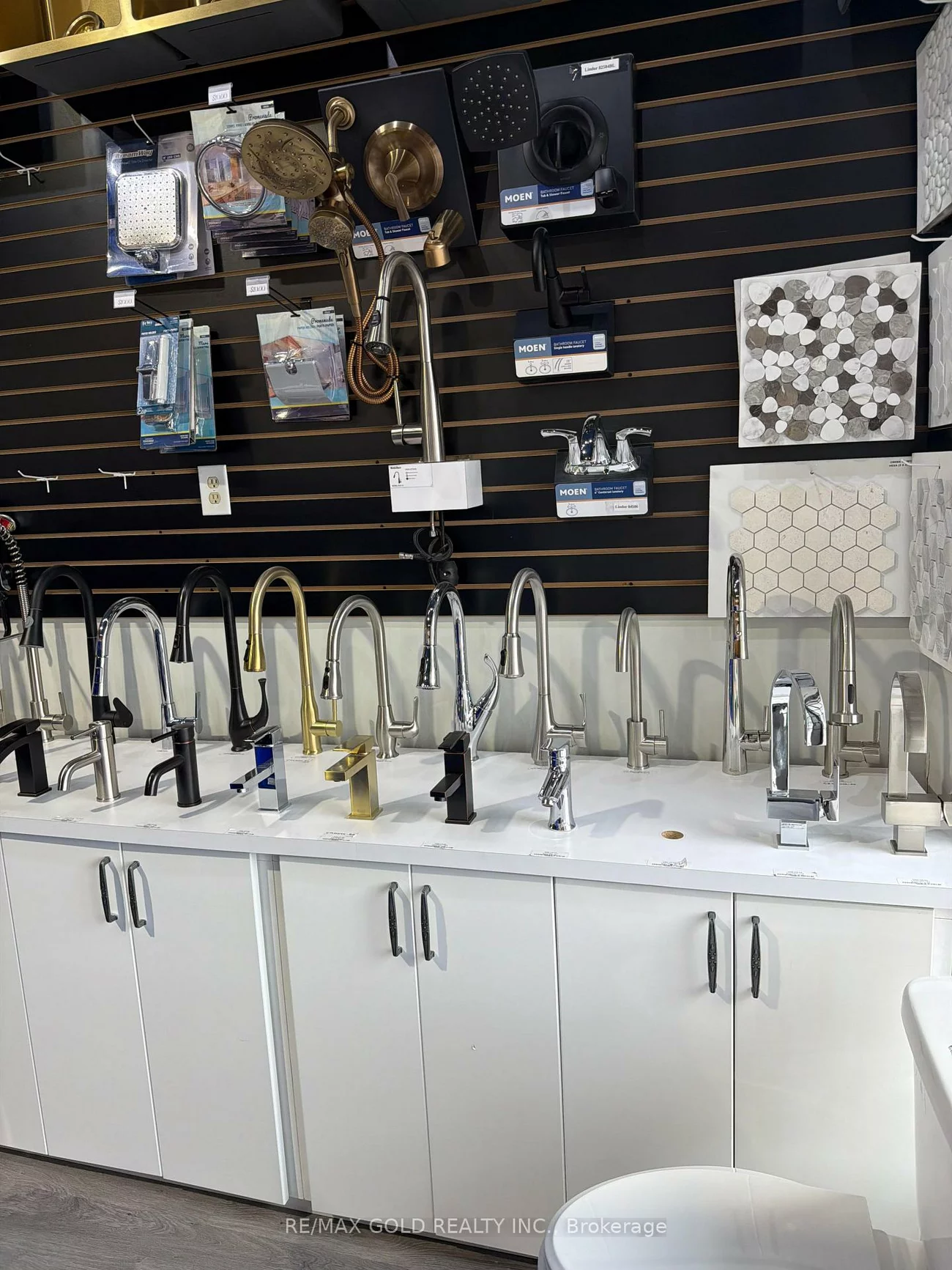 198, Speers, 1002 - CO Central, Oakville