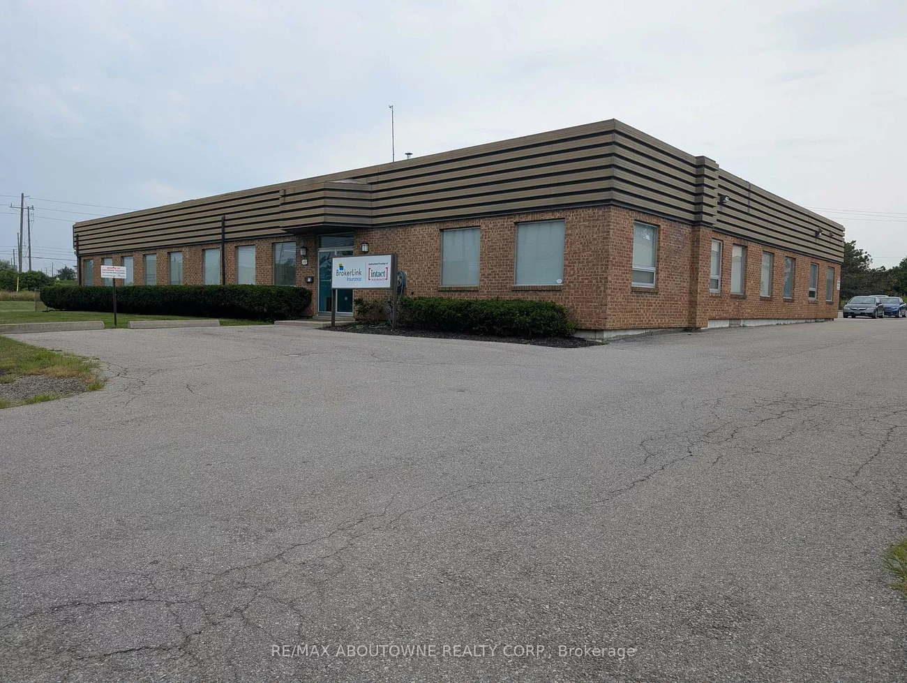 349, Davis, 1014 - QE Queen Elizabeth, Oakville
