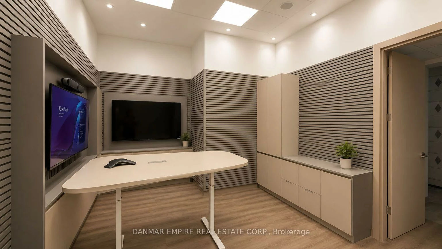 2165, Buckingham, 1021 - WP Winston Park, Oakville