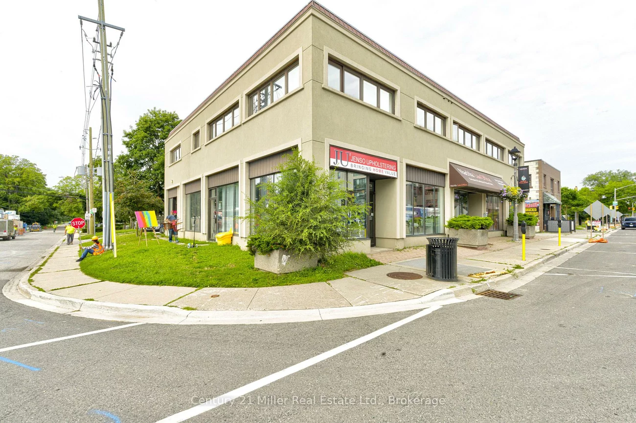 242, Kerr, 1002 - CO Central, Oakville