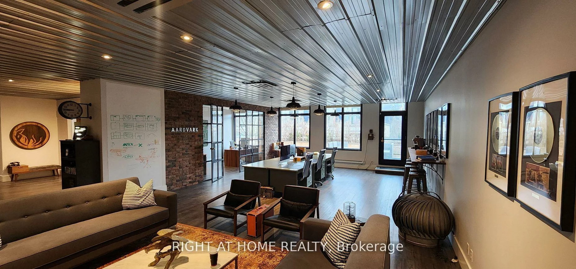 334, Lakeshore, 1013 - OO Old Oakville, Oakville