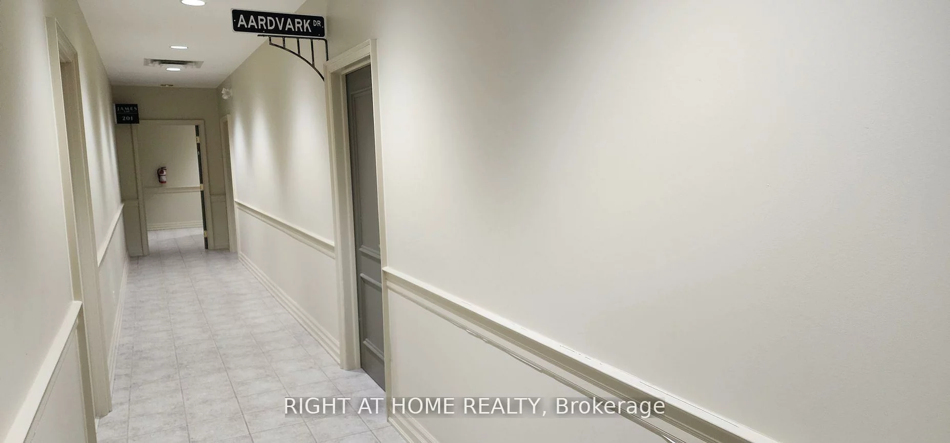 334, Lakeshore, 1013 - OO Old Oakville, Oakville