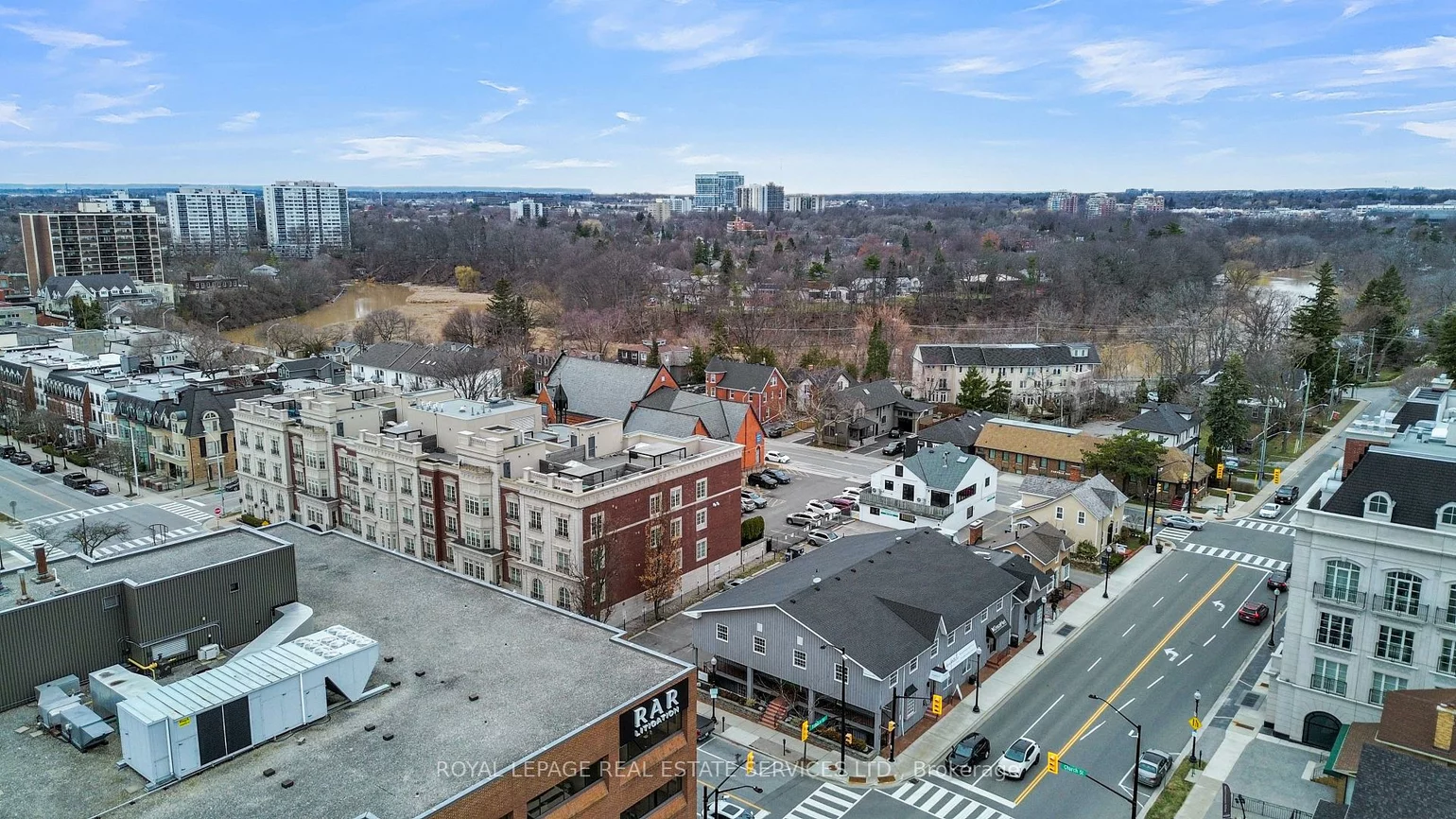 130, Trafalgar, 1013 - OO Old Oakville, Oakville