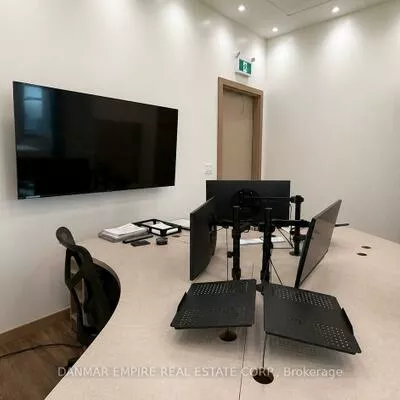 2165, Buckingham, 1021 - WP Winston Park, Oakville
