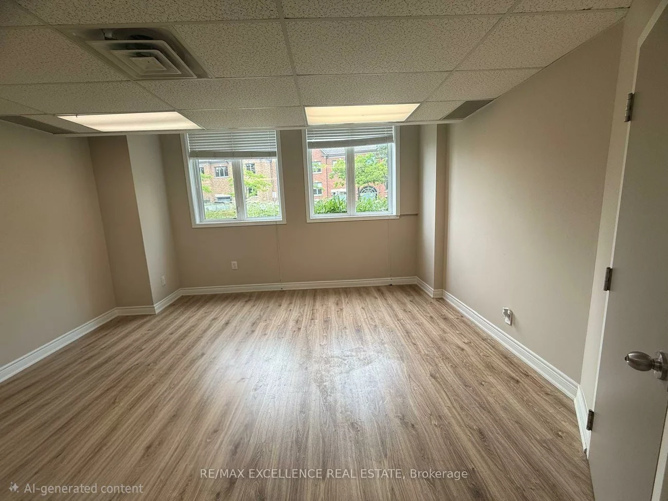 2896, South Sheridan, 1021 - WP Winston Park, Oakville