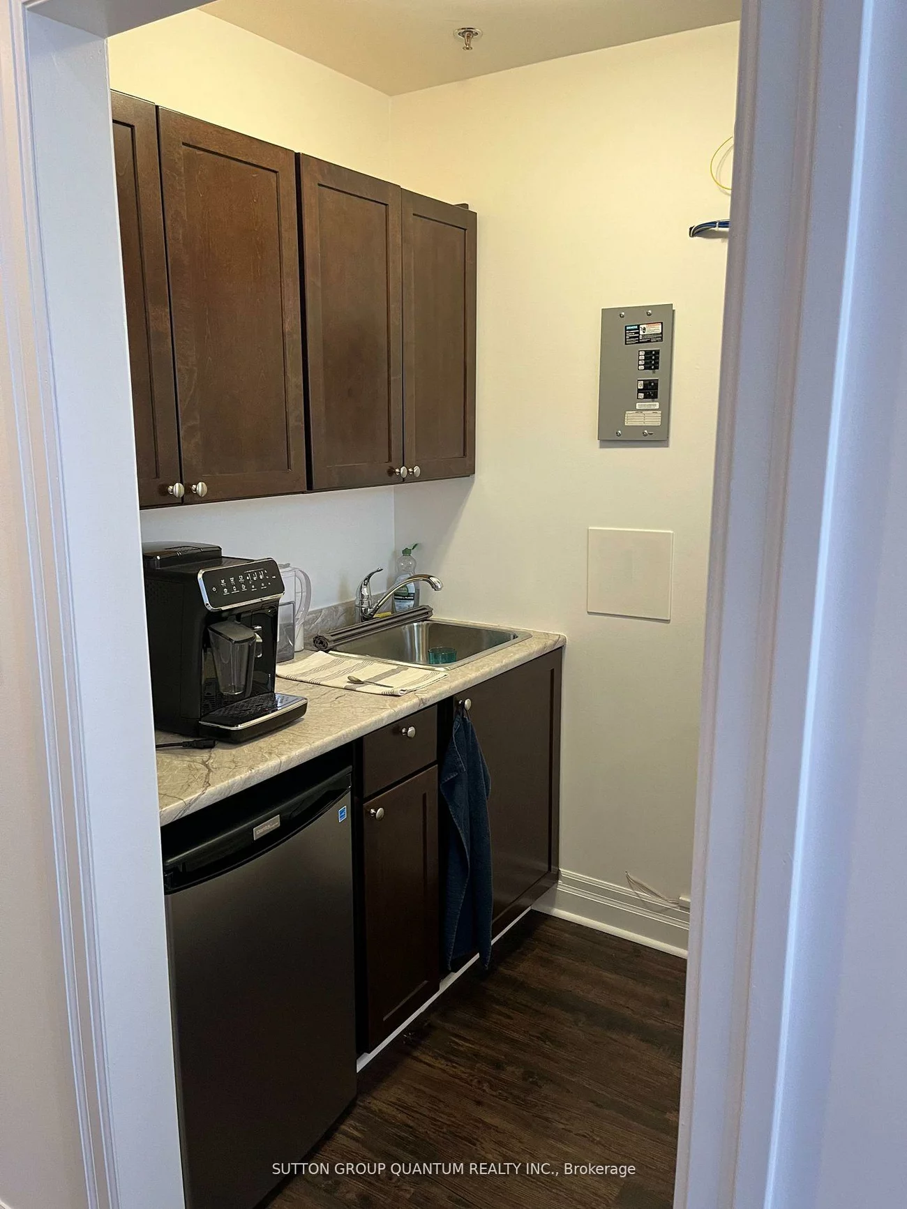 2380, Wyecroft, 1014 - QE Queen Elizabeth, Oakville