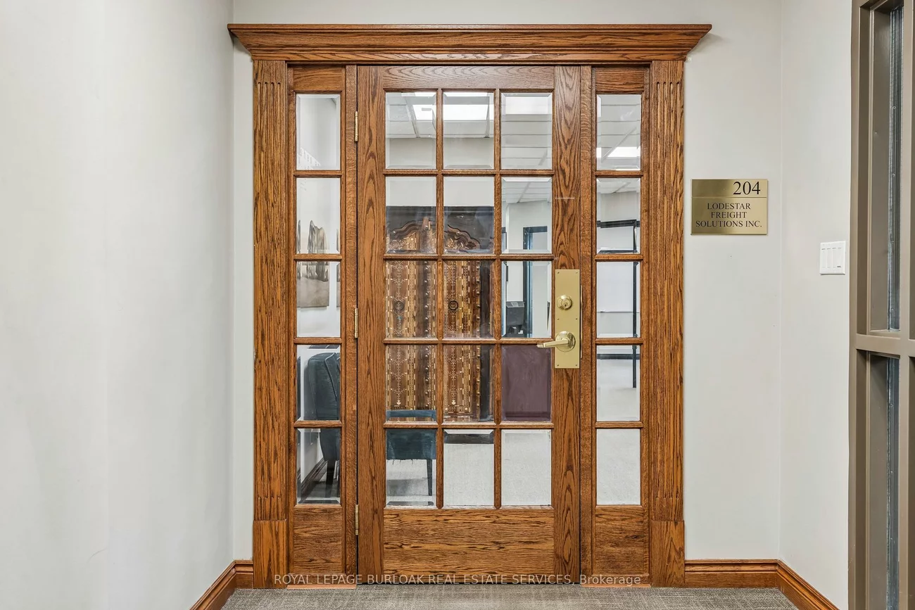 2904, South Sheridan, 1021 - WP Winston Park, Oakville