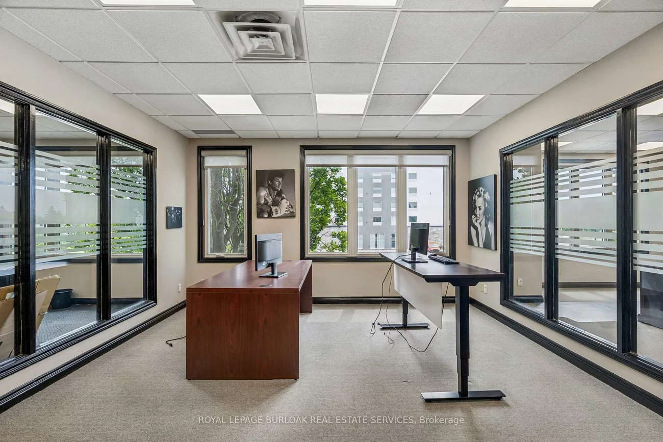 2904, South Sheridan, 1021 - WP Winston Park, Oakville