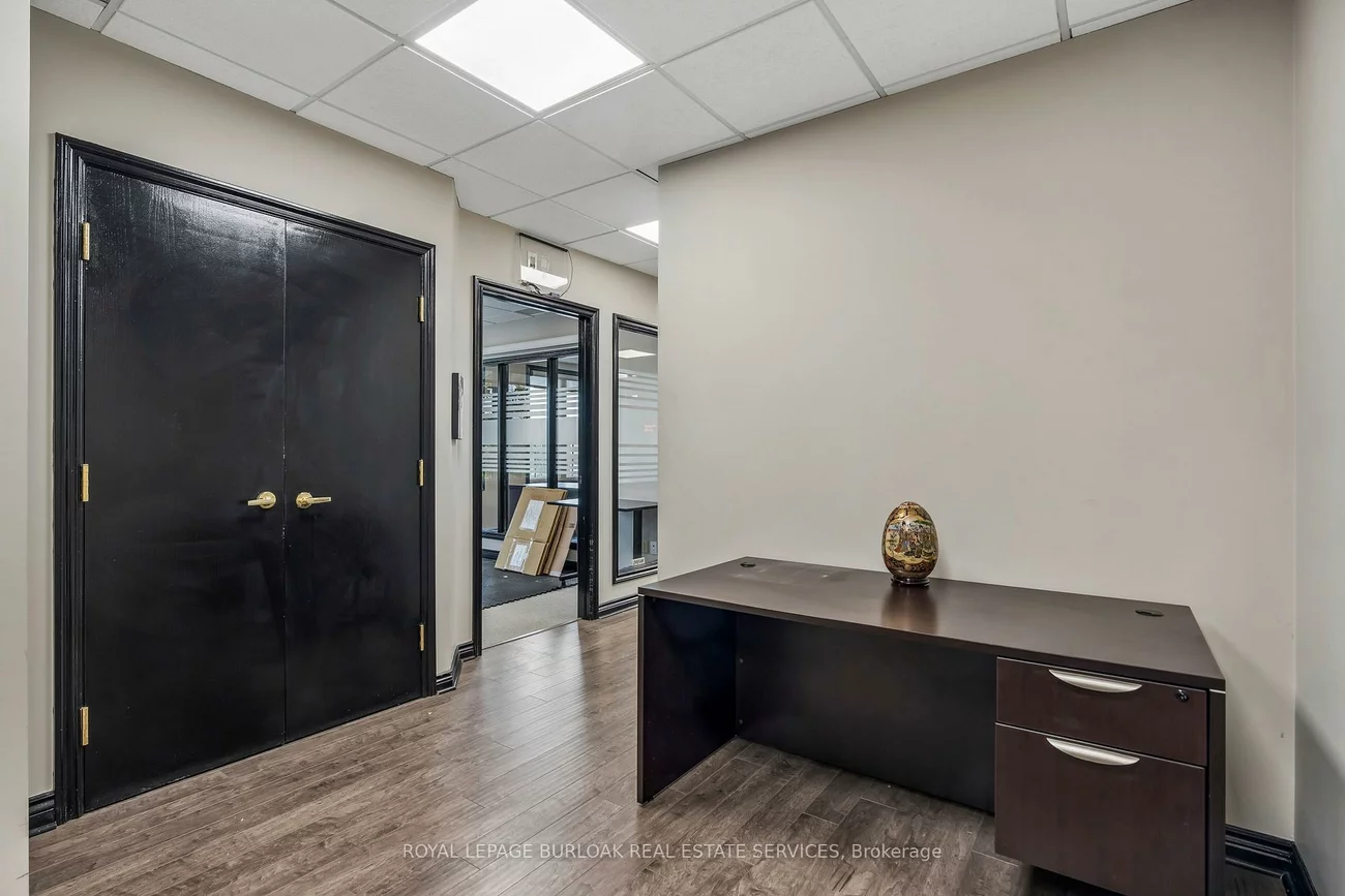 2904, South Sheridan, 1021 - WP Winston Park, Oakville