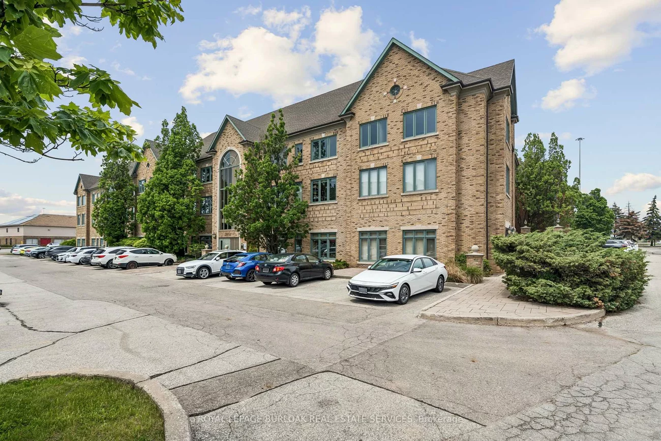 2904, South Sheridan, 1021 - WP Winston Park, Oakville