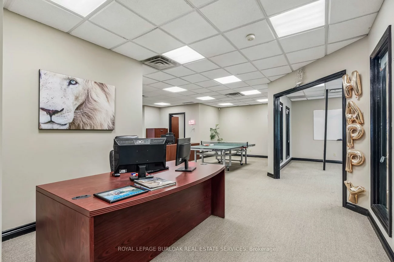 2904, South Sheridan, 1021 - WP Winston Park, Oakville