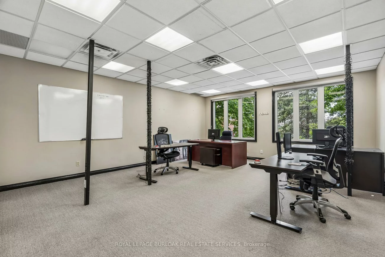 2904, South Sheridan, 1021 - WP Winston Park, Oakville
