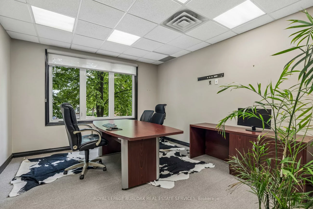 2904, South Sheridan, 1021 - WP Winston Park, Oakville