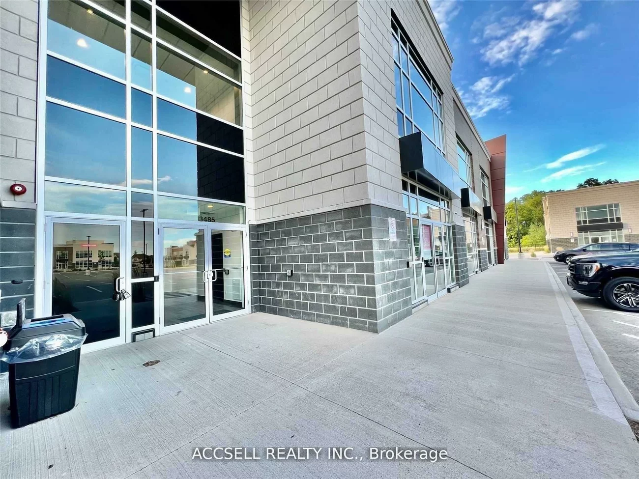 3485, Rebecca, 1014 - QE Queen Elizabeth, Oakville