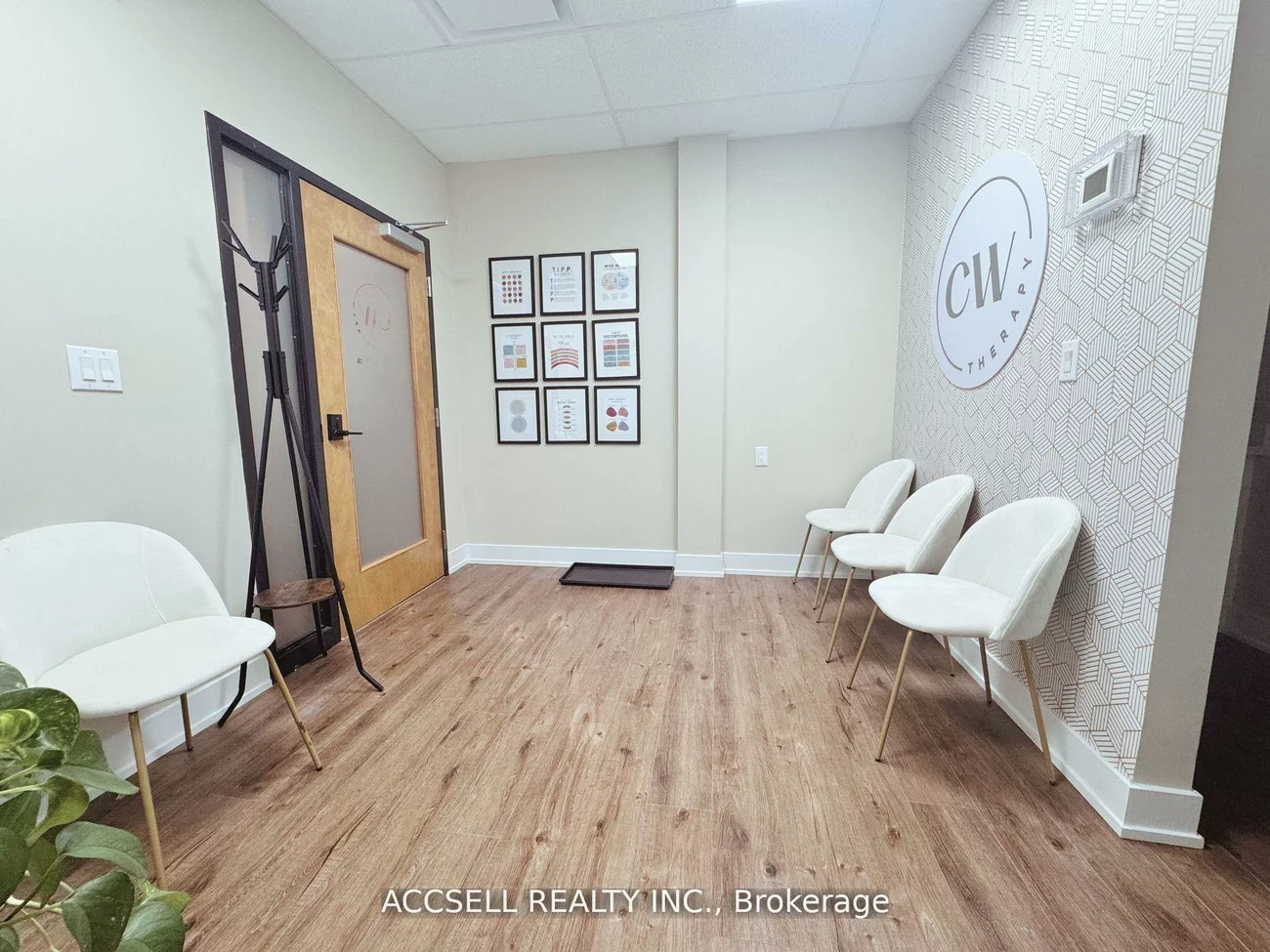 3485, Rebecca, 1014 - QE Queen Elizabeth, Oakville