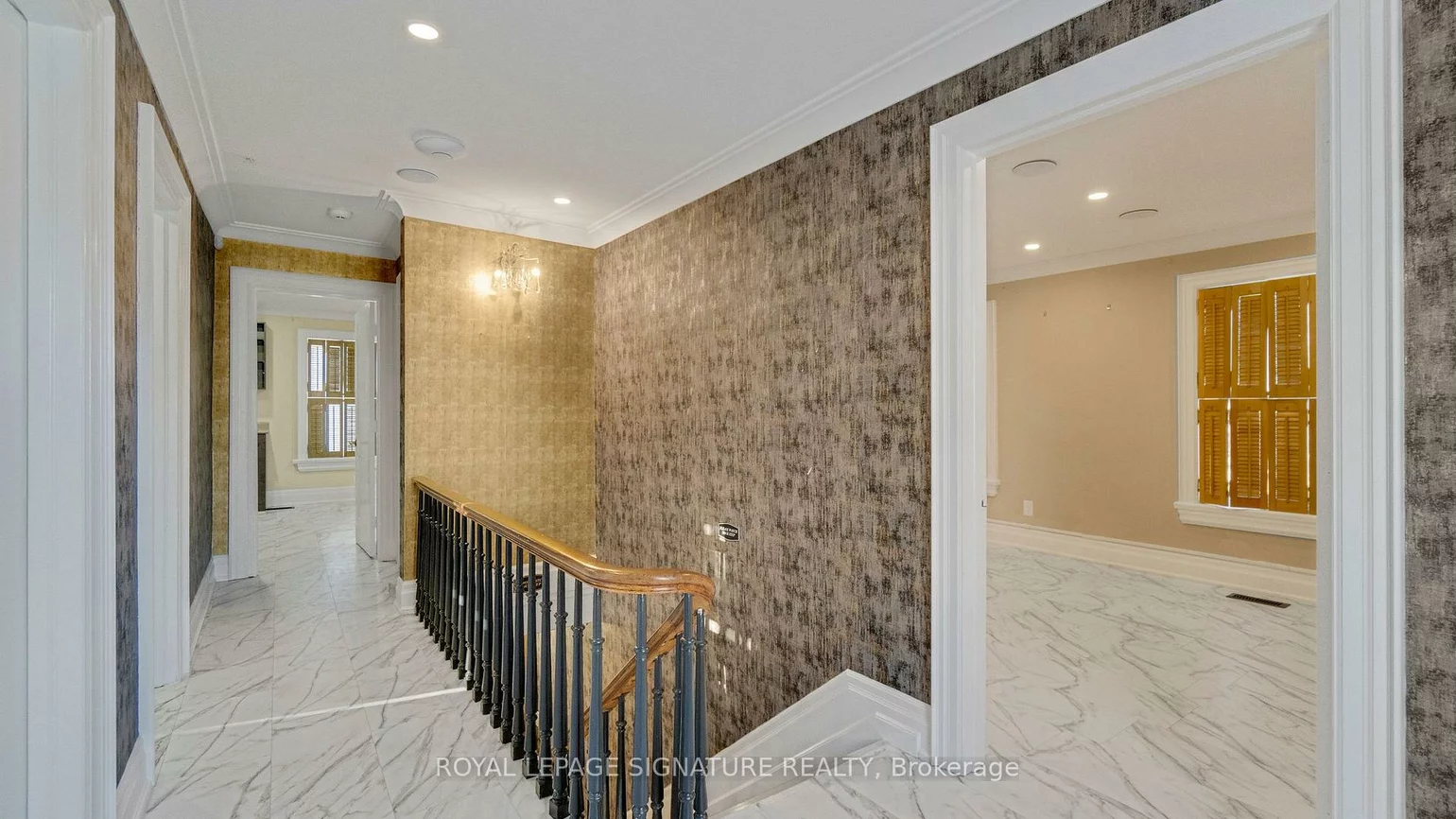 140, Trafalgar, 1008 - GO Glenorchy, Oakville