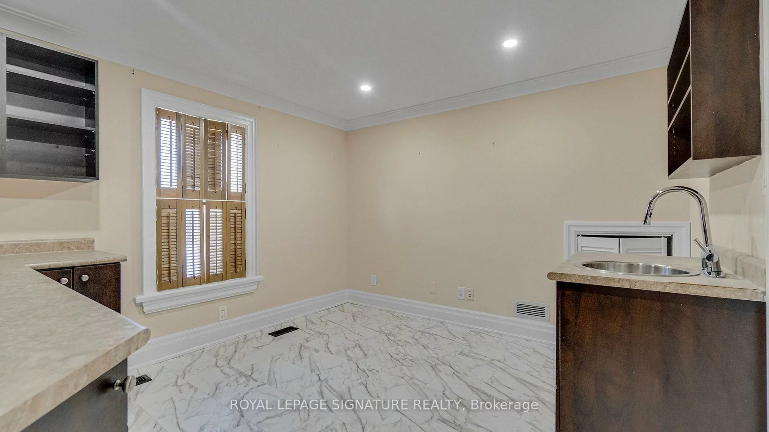 140, Trafalgar, 1008 - GO Glenorchy, Oakville