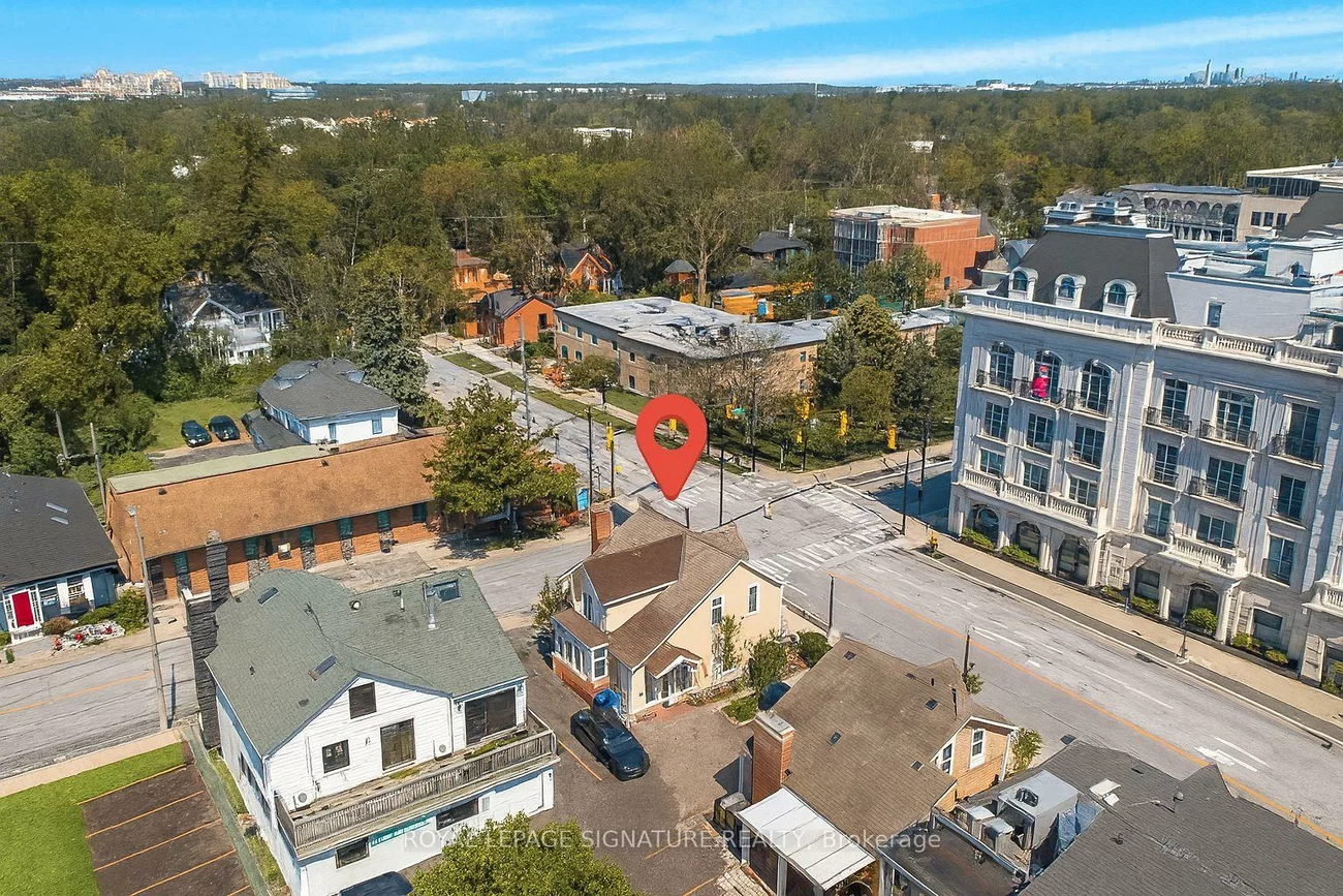 140, Trafalgar, 1008 - GO Glenorchy, Oakville