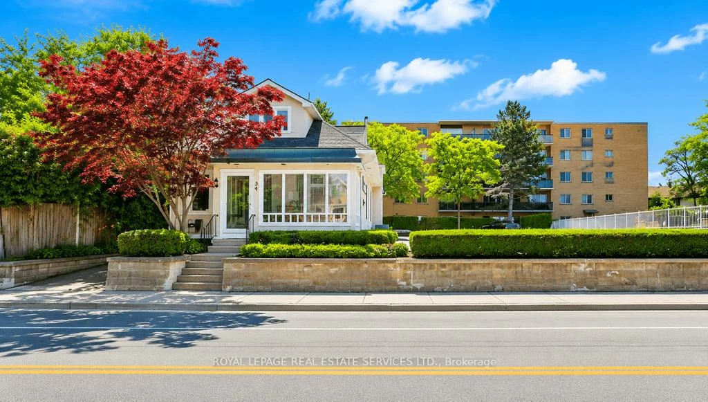 34, Rebecca, 1002 - CO Central, Oakville