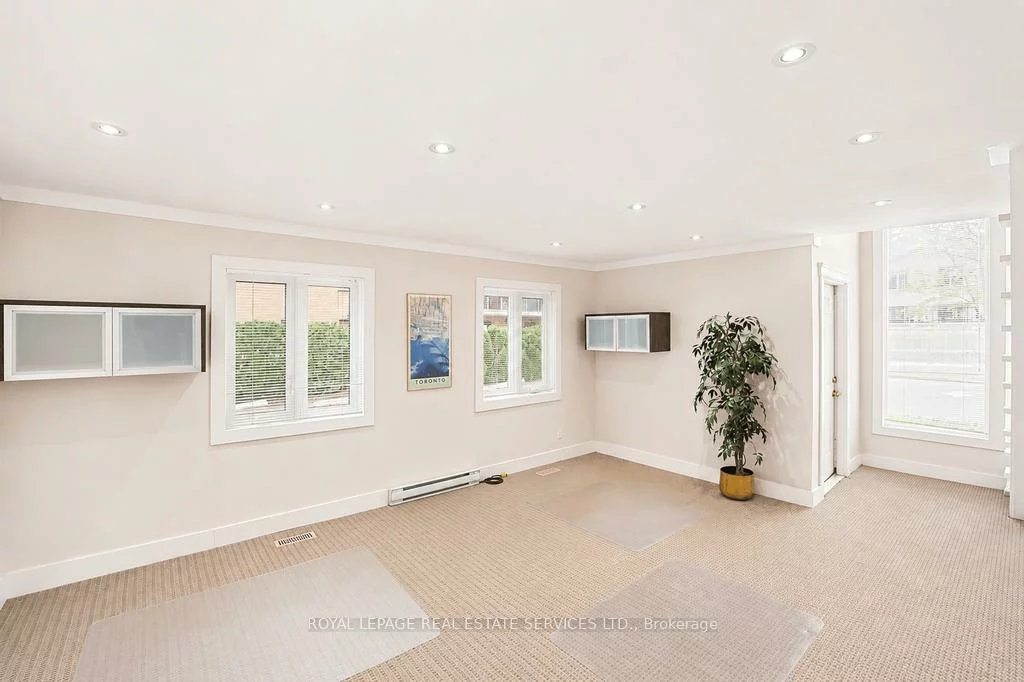 34, Rebecca, 1002 - CO Central, Oakville