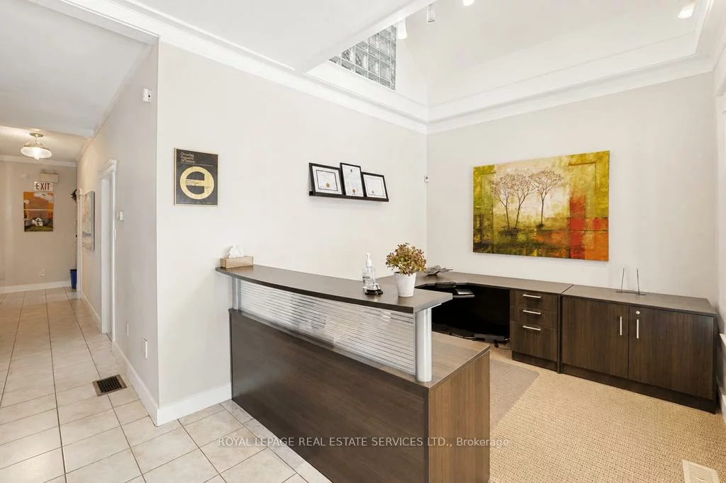 34, Rebecca, 1002 - CO Central, Oakville