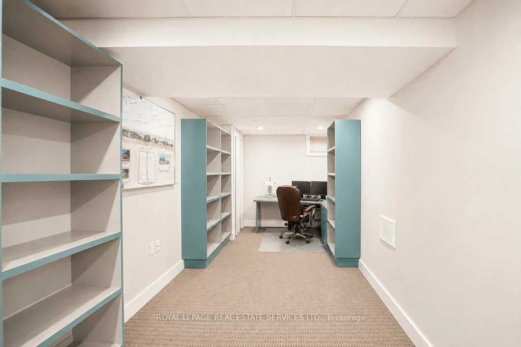 34, Rebecca, 1002 - CO Central, Oakville