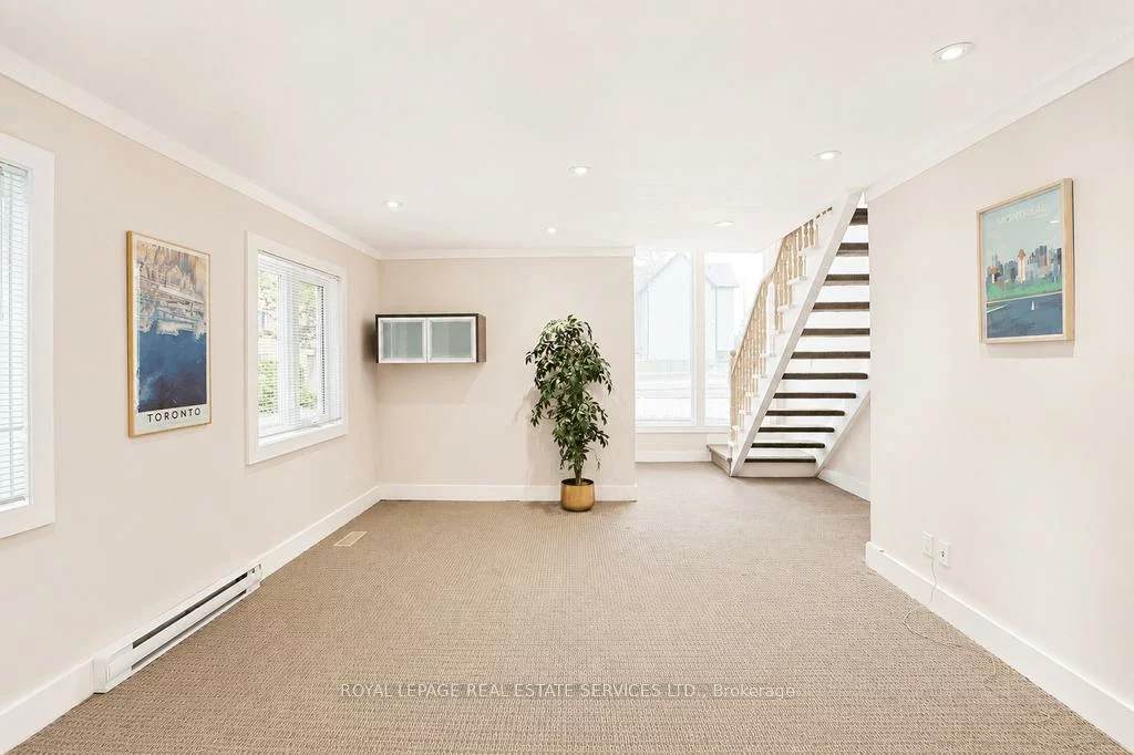 34, Rebecca, 1002 - CO Central, Oakville